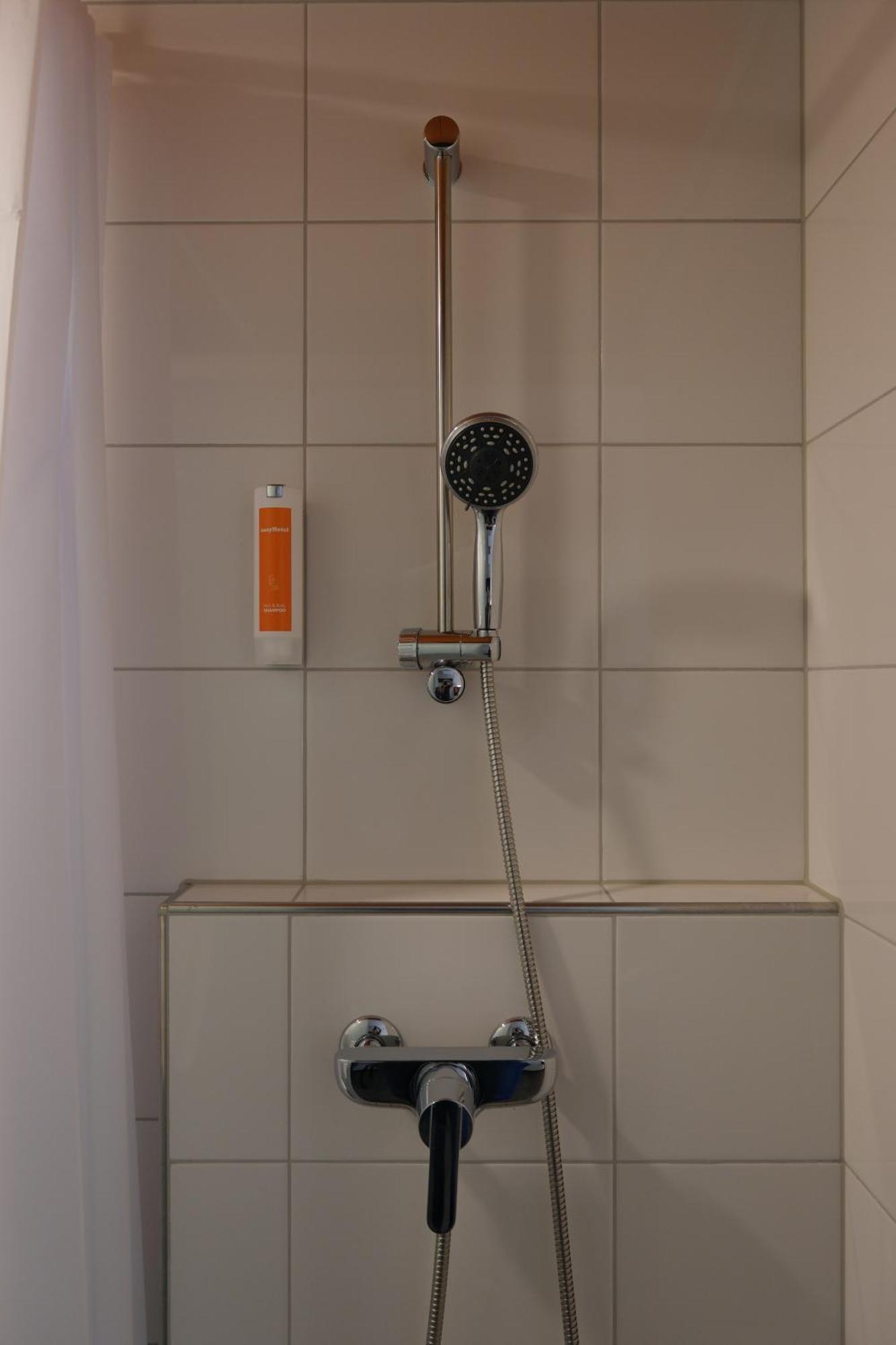 Easyhotel Zuerich Main Station חדר תמונה