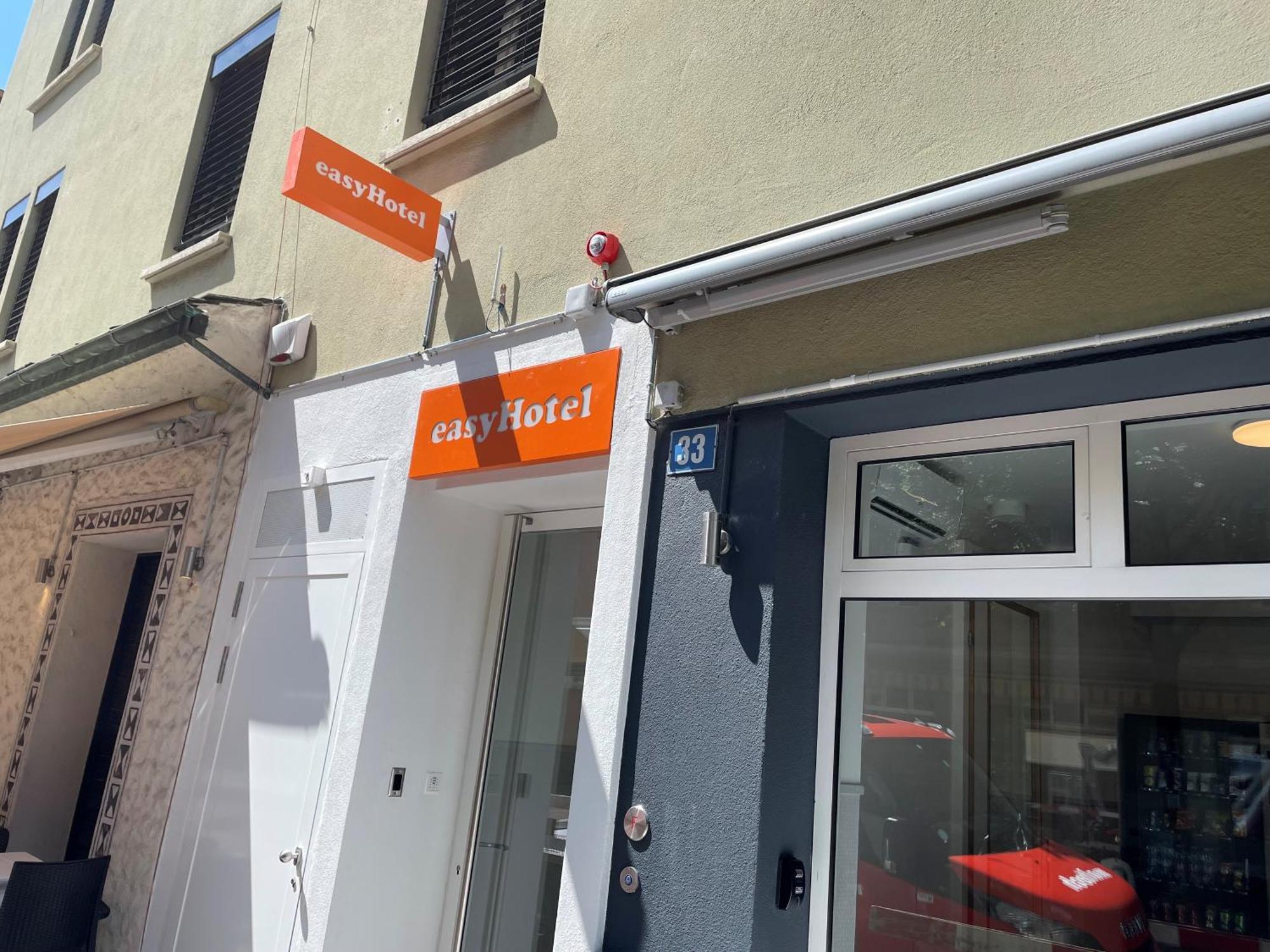 Easyhotel Zuerich Main Station מראה חיצוני תמונה