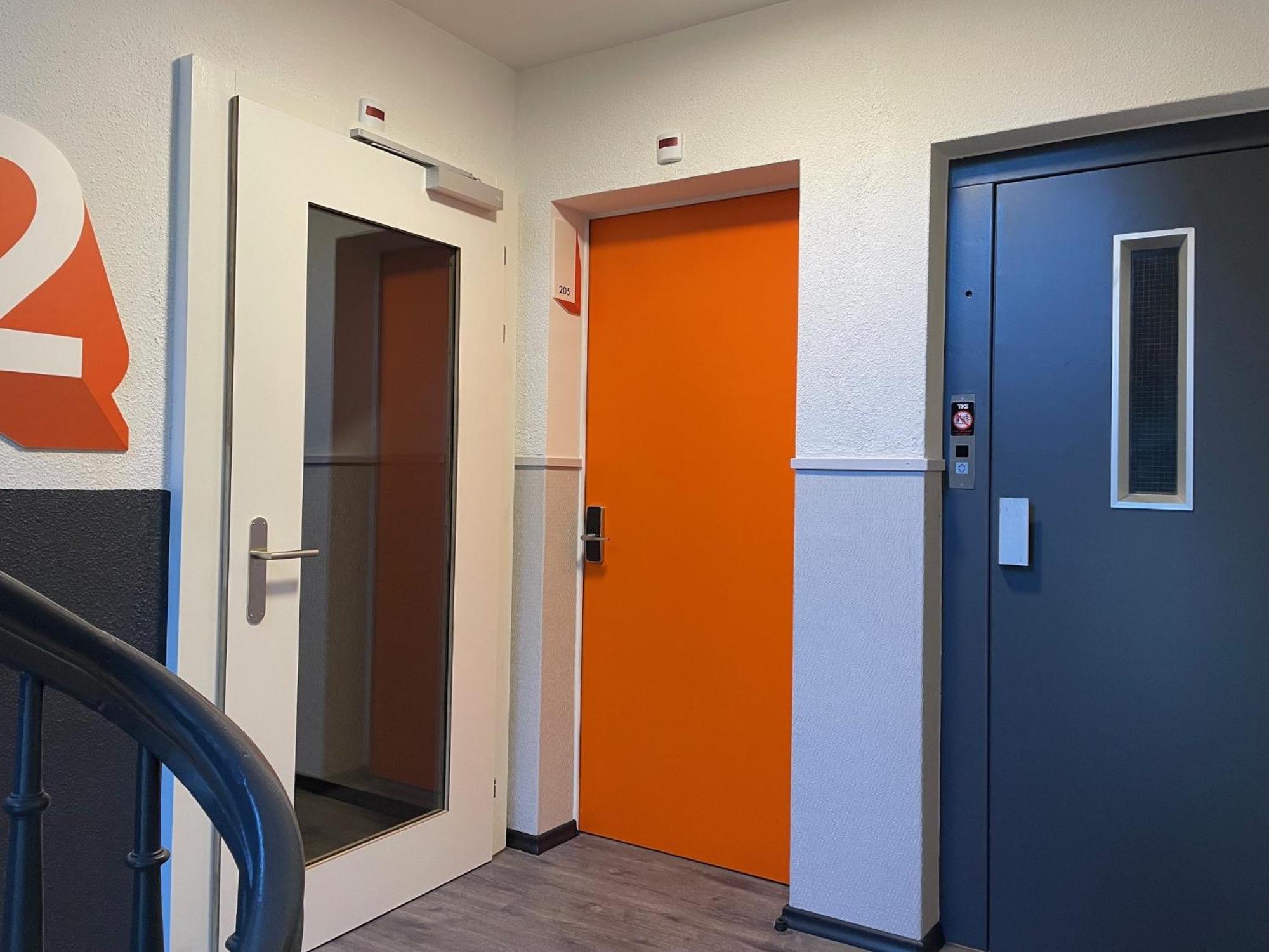 Easyhotel Zuerich Main Station מראה חיצוני תמונה